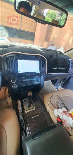 تۆیۆتا لاند کروزەر